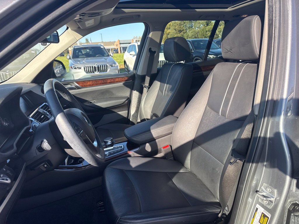 Used 2017 BMW X3 xDrive28i AWD/4WD image 10