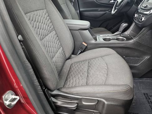 Used 2018 Chevrolet Equinox LT FWD image 19