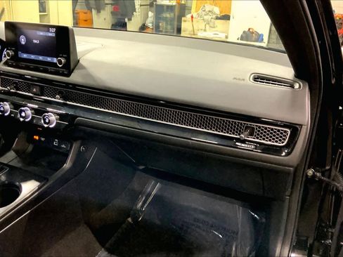 Used 2023 Honda Civic Sport image 18