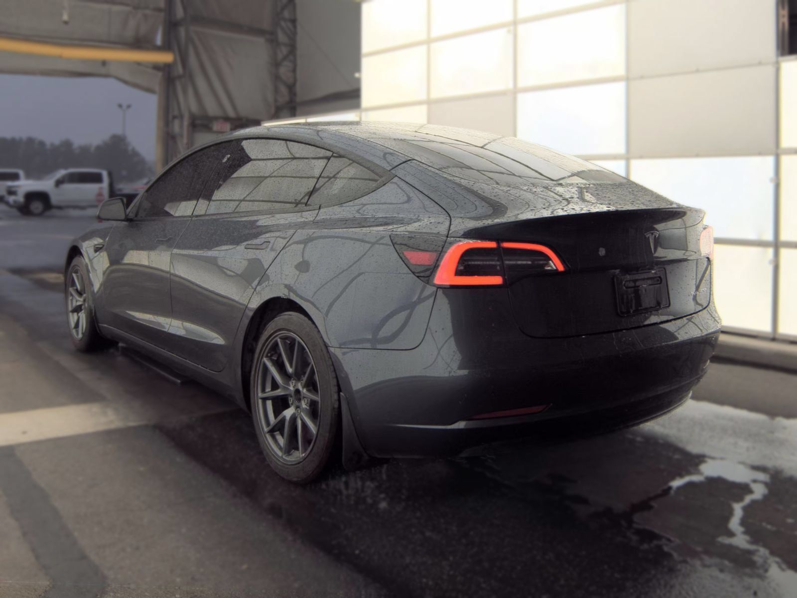 Used 2022 Tesla Model 3 Long Range AWD/4WD image 2