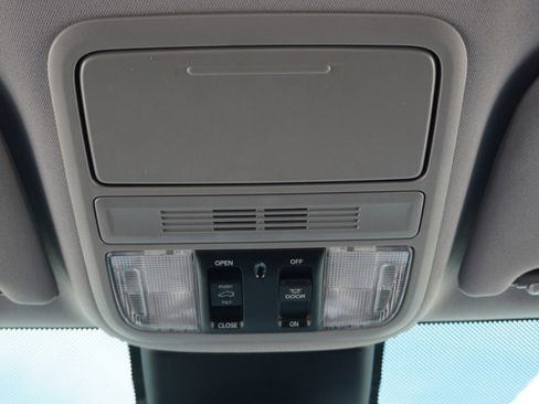 Used 2021 Honda Odyssey EX-L image 30