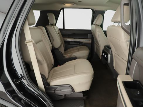 Used 2021 Ford Expedition XLT RWD image 14