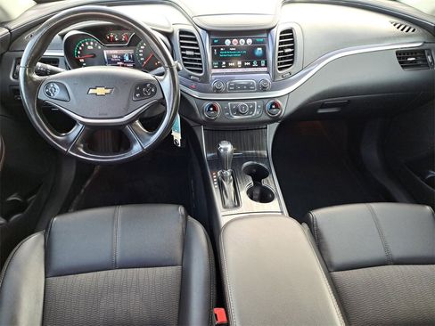 Used 2017 Chevrolet Impala LT image 21