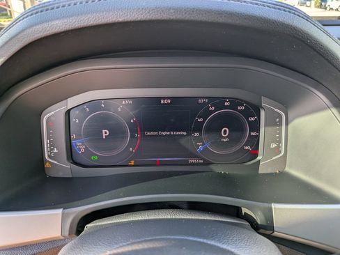 Certified 2023 Volkswagen Atlas Cross Sport SE w/ Panoramic Sunroof Package FWD image 31