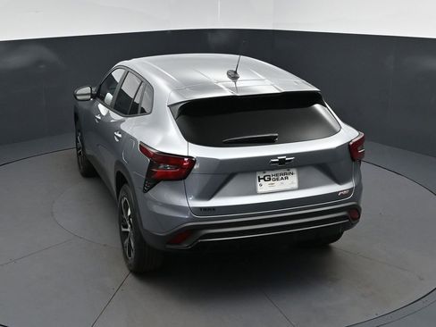 New 2026 Chevrolet Trax RS FWD image 33