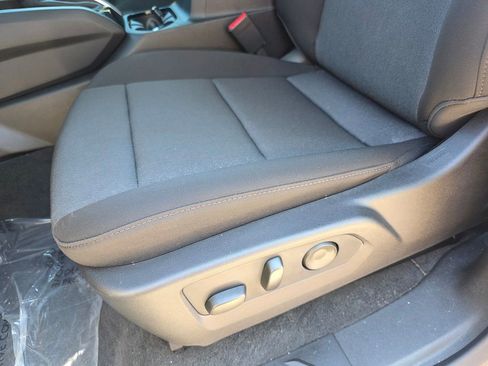 New 2026 Chevrolet Colorado W/T w/ WT Custom Package image 10