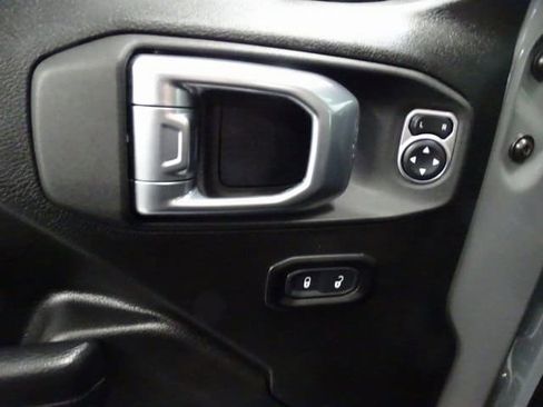 Certified 2023 Jeep Wrangler Unlimited Sport image 3