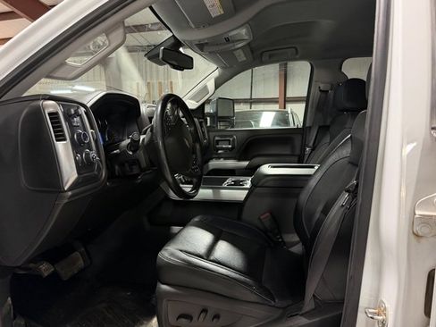 Used 2019 Chevrolet Silverado 2500 LTZ w/ Duramax Plus Package image 9