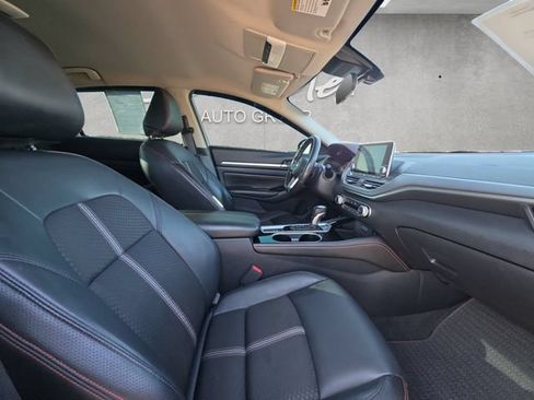 Used 2023 Nissan Altima 2.5 SR AWD/4WD image 24