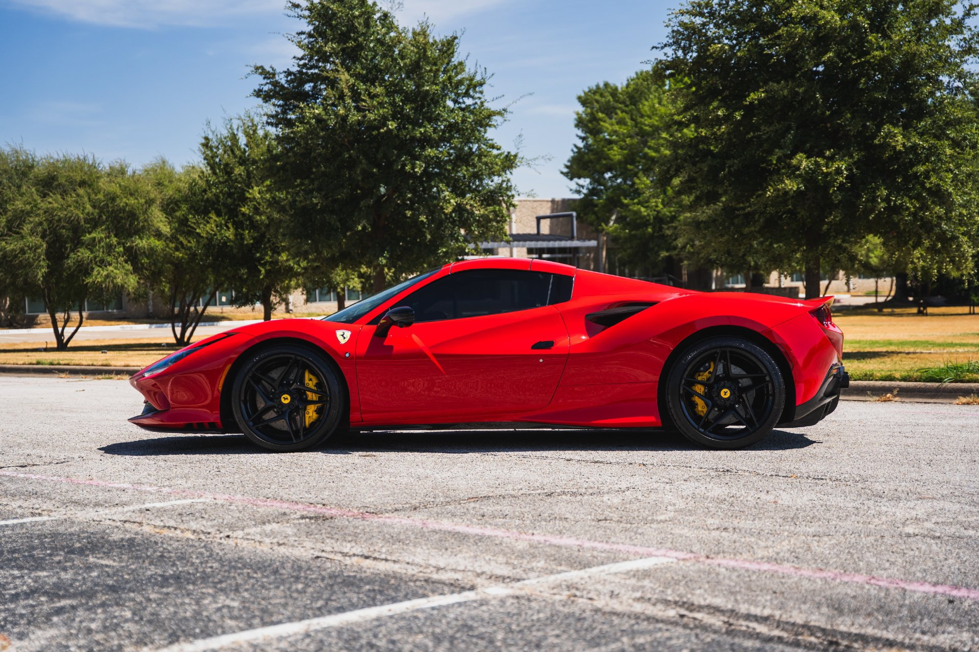Used 2021 Ferrari F8 Tributo RWD image 14