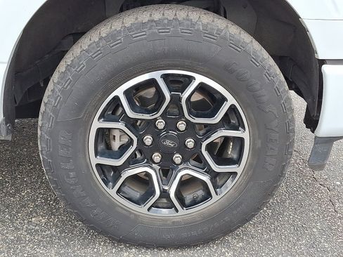 Certified 2022 Ford F150 XLT w/ Equipment Group 302A High image 8