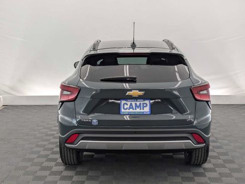 New 2026 Chevrolet Trax LT w/ Driver Confidence Package FWD image 5
