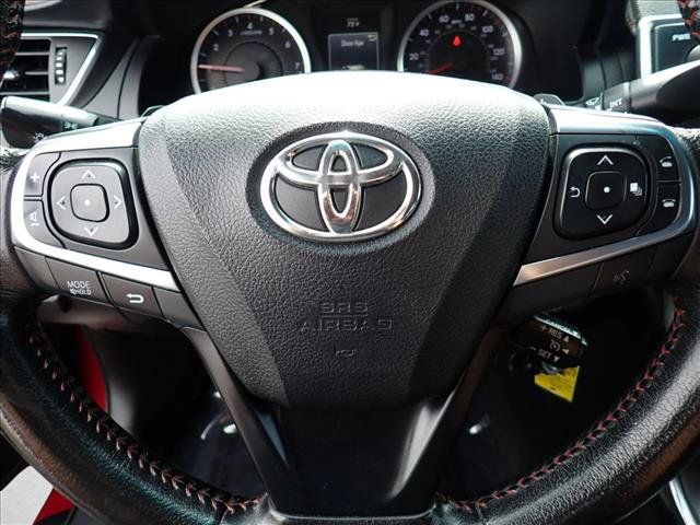 Used 2016 Toyota Camry SE FWD image 13
