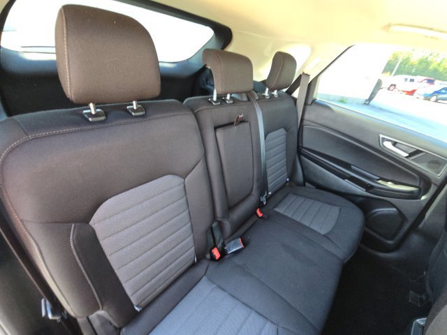 Used 2023 Ford Edge SE AWD/4WD image 14