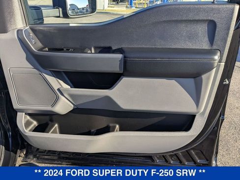 Used 2024 Ford F250 XLT w/ Snow Plow Prep Package image 38