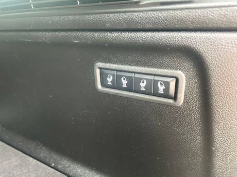 Used 2025 Jeep Wagoneer L Series II w/ 8-pass Seating Package AWD/4WD image 8