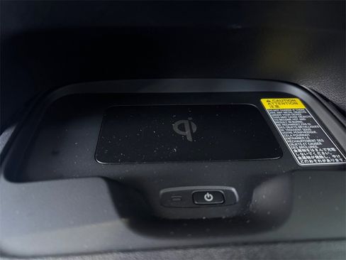 Used 2025 Toyota Corolla LE image 22