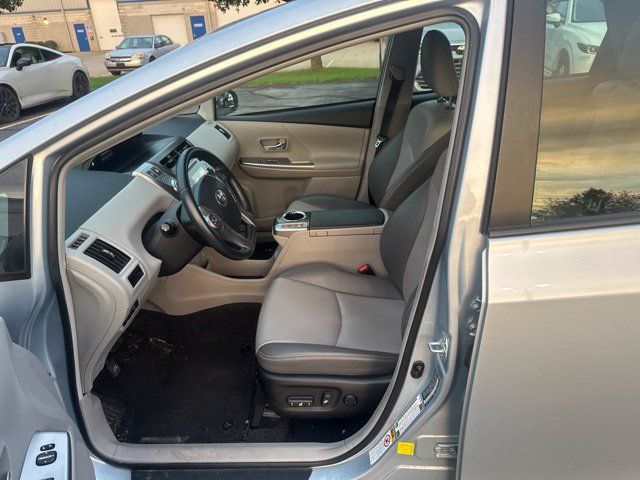 Used 2016 Toyota Prius V Four FWD image 11