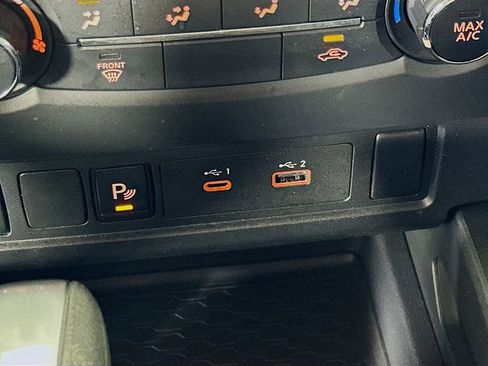 Used 2025 Nissan Frontier S w/ S Utility Package image 29