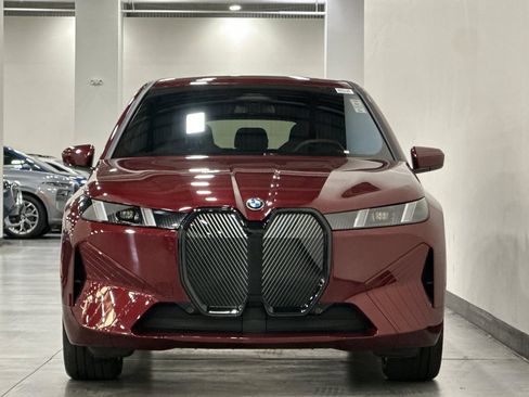 Used 2026 BMW iX xDrive45 w/ Premium Package AWD/4WD image 9