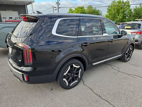 Used 2024 Kia Telluride EX AWD/4WD image 4