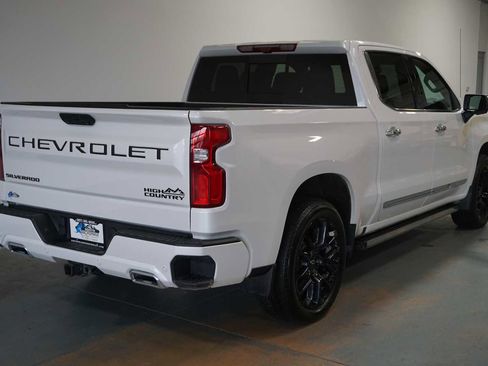 Used 2023 Chevrolet Silverado 1500 High Country w/ Technology Package image 8