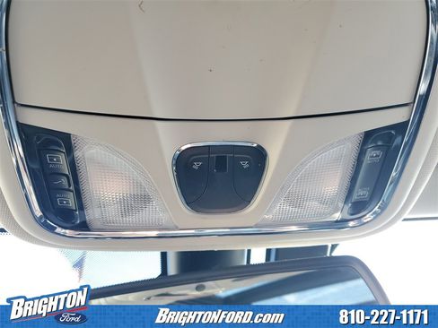 Used 2017 Jeep Cherokee Trailhawk image 31