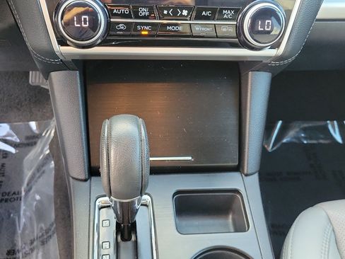 Used 2019 Subaru Outback 2.5i Limited AWD/4WD image 22