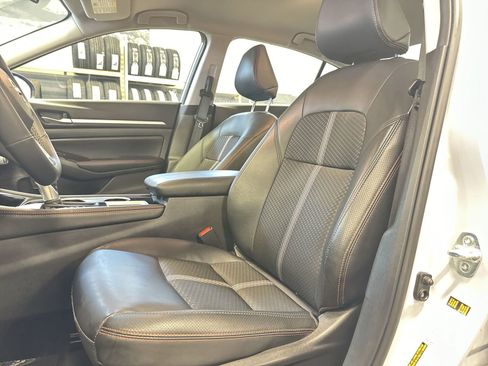 Used 2025 Nissan Altima 2.5 SR image 19