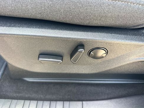 Used 2024 Ford F150 Lightning Flash AWD/4WD image 32
