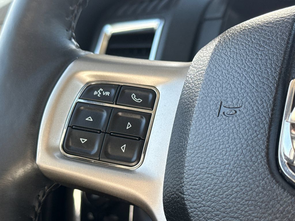 Used 2017 RAM 1500 Laramie w/ Convenience Group AWD/4WD image 28