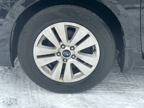 Used 2018 Subaru Outback 2.5i Premium image 5