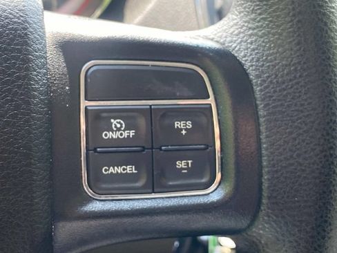Used 2018 Dodge Grand Caravan SE w/ UConnect Hands-Free Group FWD image 21