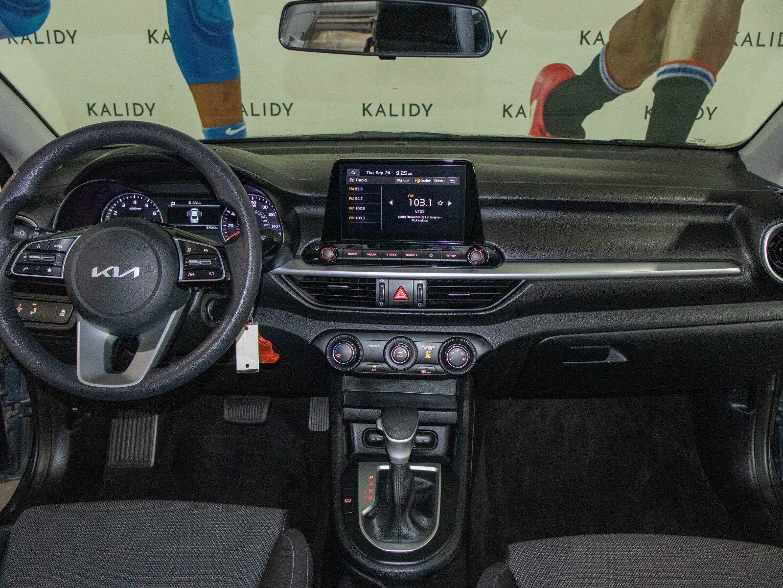Used 2023 Kia Forte LXS w/ LXS Technology Package FWD image 3