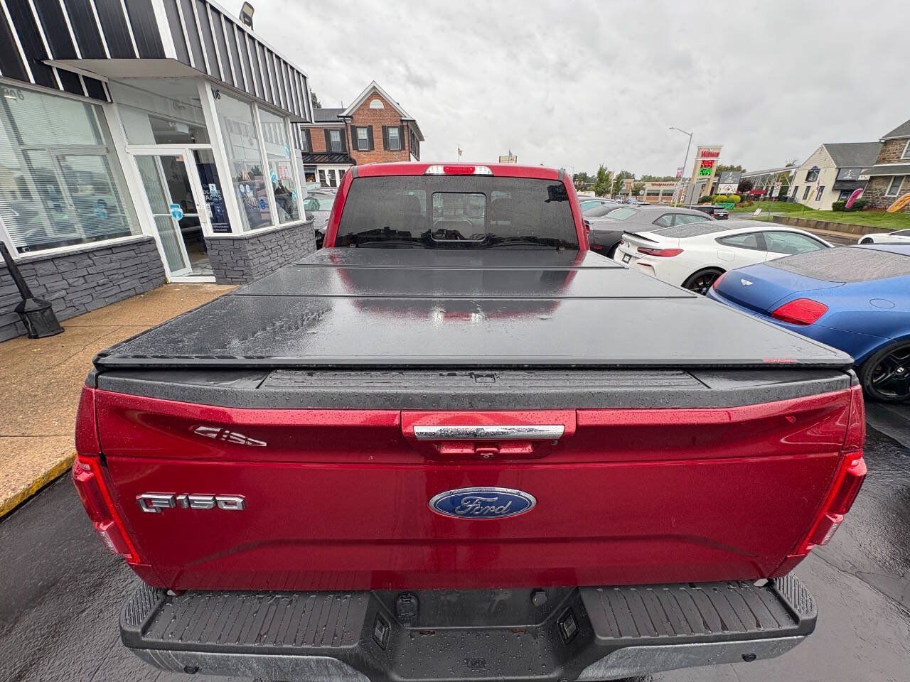 Used 2017 Ford F150 Lariat w/ Equipment Group 502A Luxury AWD/4WD image 29