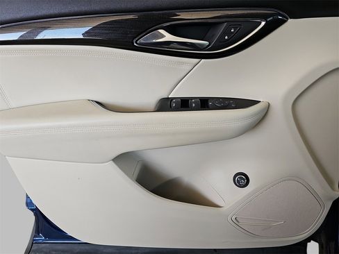 Used 2023 Buick Envision Preferred image 25