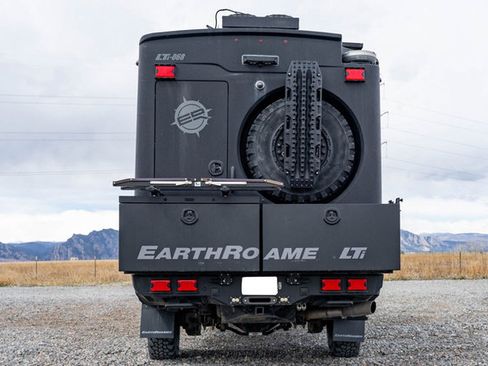 Used 2022 Ford F550 4x4 Crew Cab Super Duty image 7