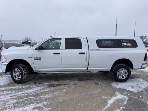 Used 2015 RAM 2500 Tradesman w/ Chrome Appearance Group image 9
