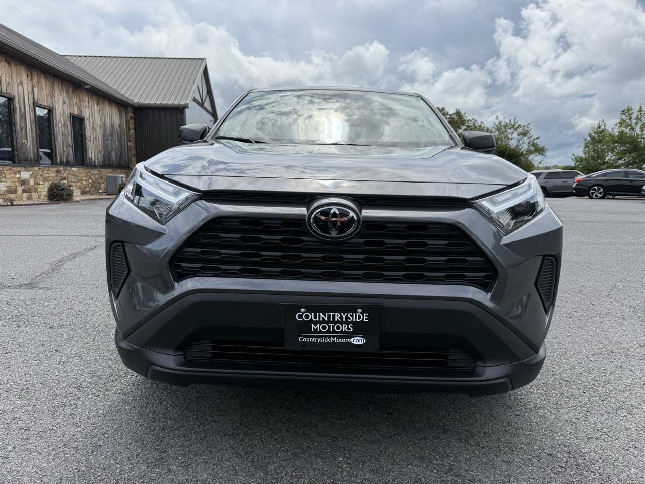 Used 2024 Toyota RAV4 LE FWD image 9
