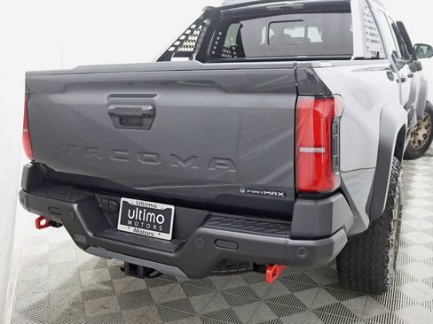 Used 2025 Toyota Tacoma 4x4 Double Cab Hybrid w/ Tow Tech Package image 15