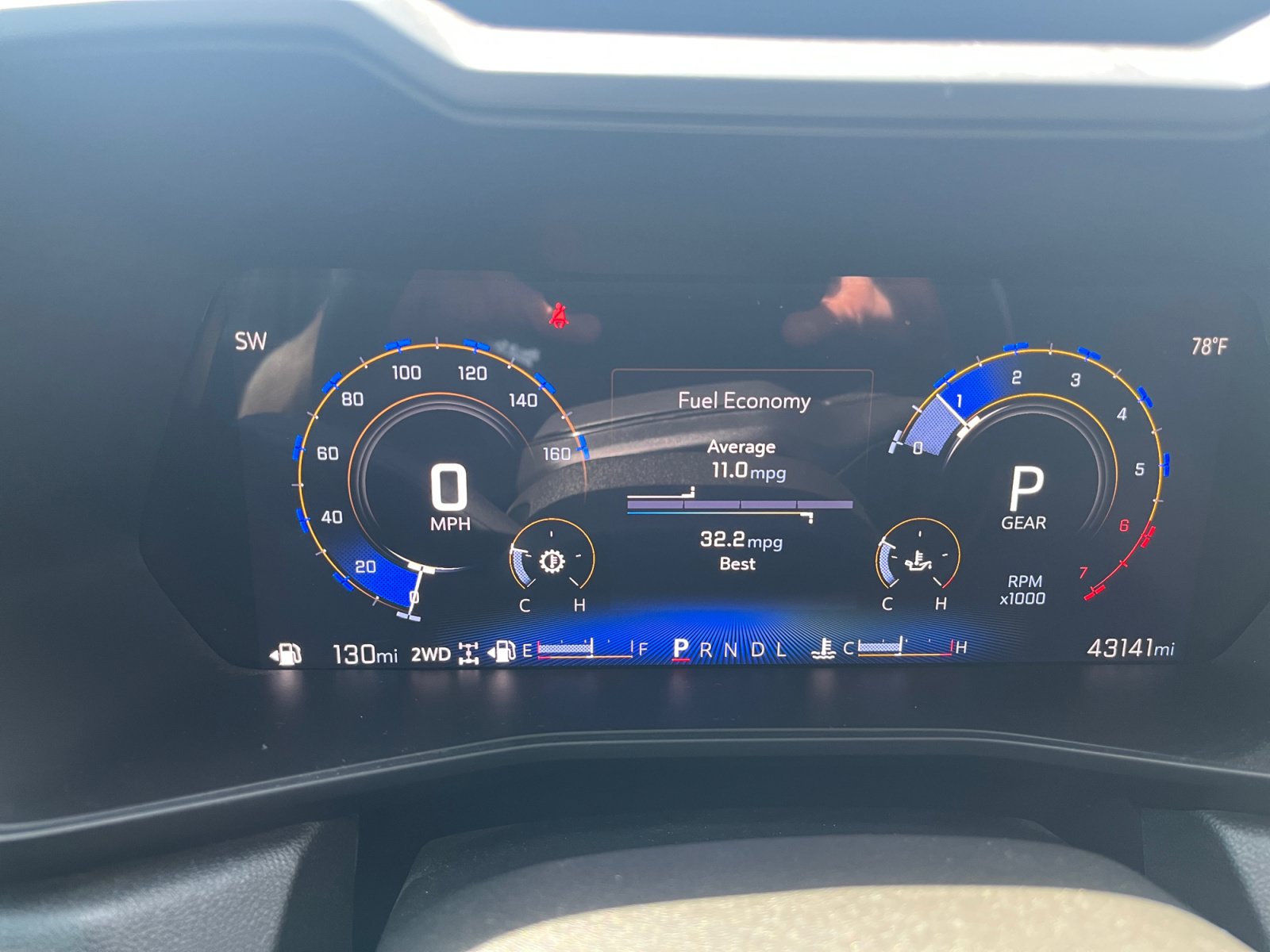 Used 2024 Chevrolet Colorado Trail Boss w/ Technology Package AWD/4WD image 18