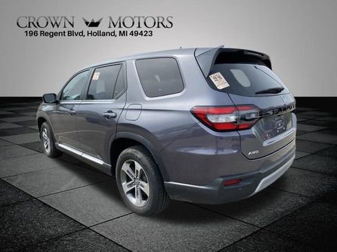 Used 2025 Honda Pilot EX-L image 7