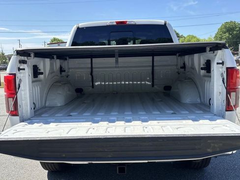 Used 2020 Ford F150 Lariat image 9