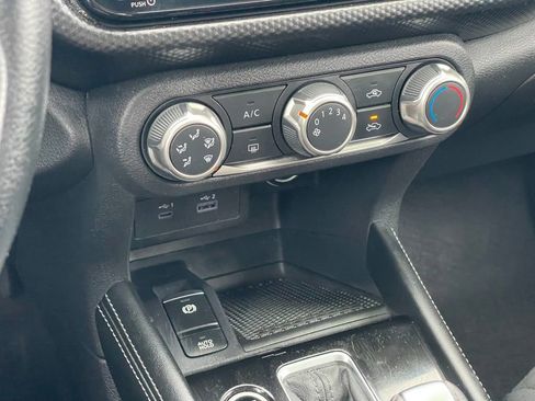 Certified 2023 Nissan Kicks SV image 19