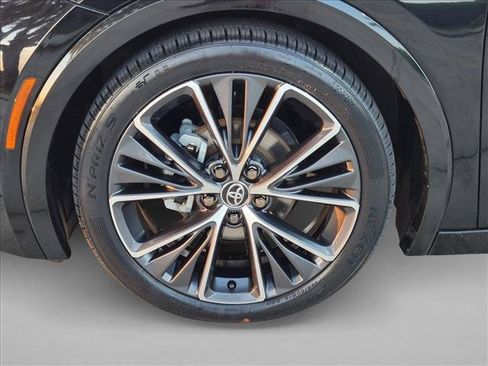 Used 2023 Toyota Prius Limited FWD image 22