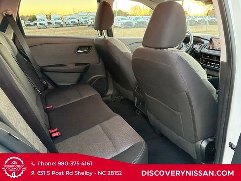 Certified 2023 Nissan Rogue SV image 31