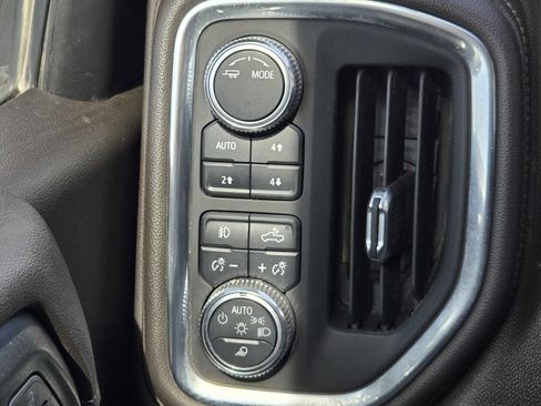 Used 2021 GMC Sierra 1500 SLT image 26