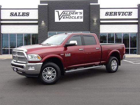 Used 2017 RAM 3500 Laramie w/ Convenience Group image 1