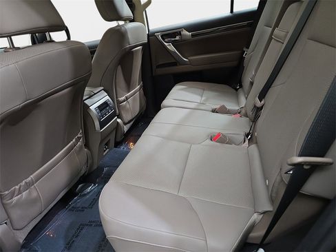 Certified 2023 Lexus GX 460 Premium w/ Premium Package image 13