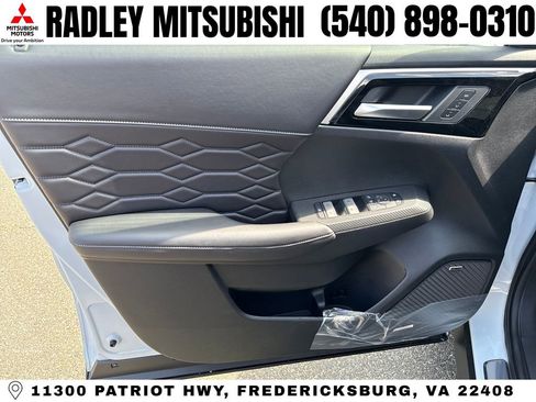 New 2026 Mitsubishi Outlander SEL image 5